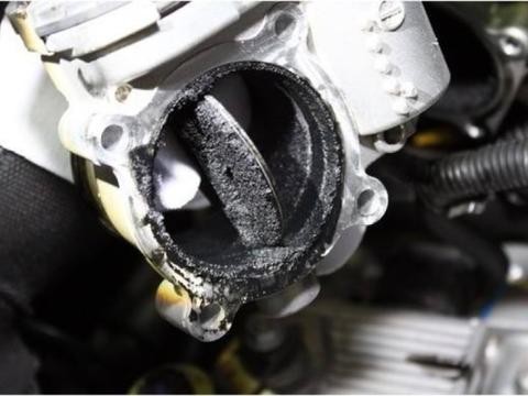 积碳的预防比清理更重要，7个小技巧 让爱车“越开越年轻”