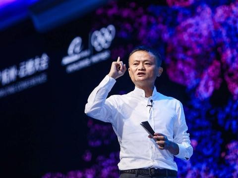 4万人的云栖大会上，最火的是马云参与制造的一款新车