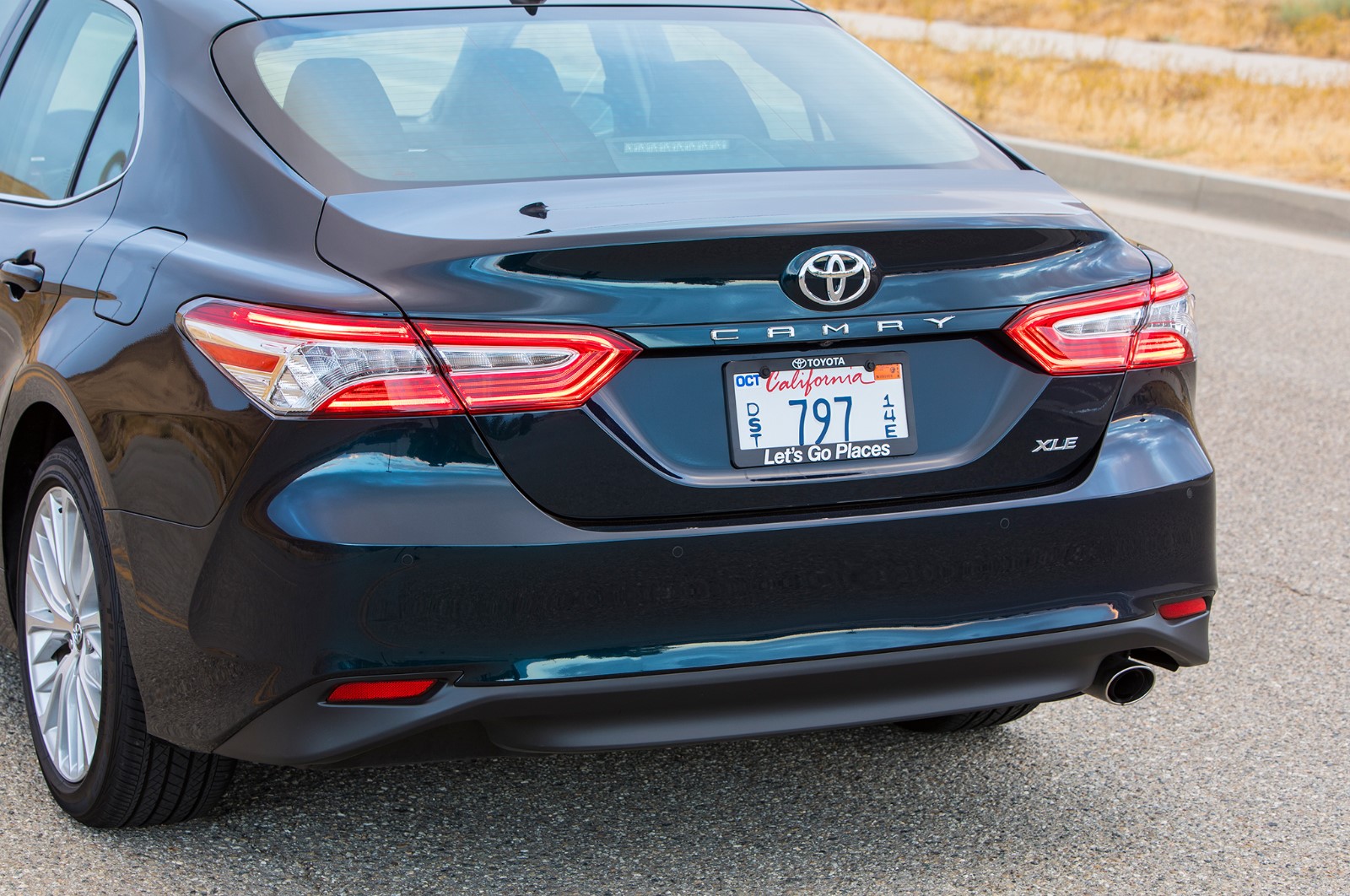 2018款本田雅阁PK2018款丰田凯美瑞