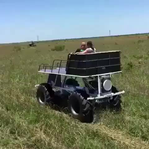 车是挺牛逼，开的不咋滴！   中国车市车友会新能源车市  ​