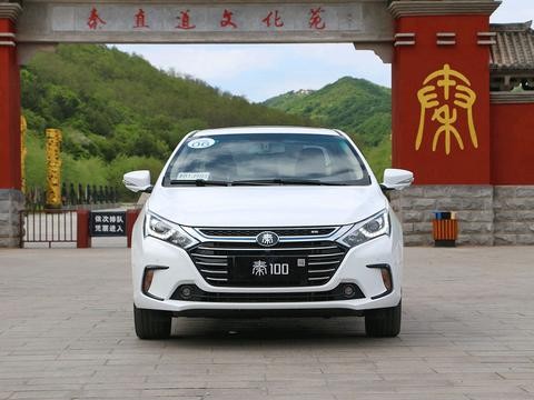 政府补贴你买车，但买回来之后这车开一公里要多少钱呢？