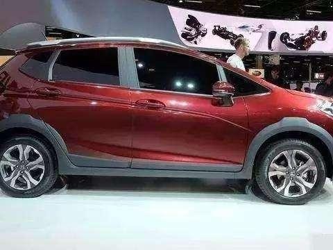 这台SUV不用10万就可以到手，打工一族都买得起