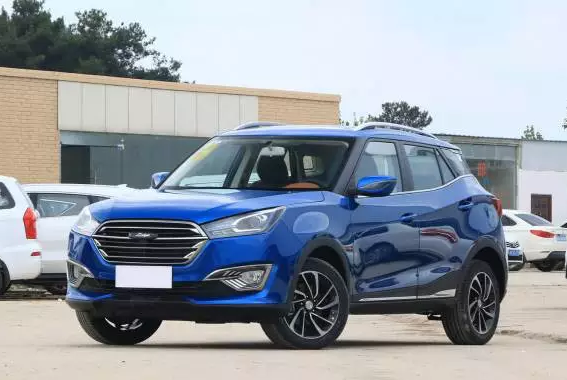 虽然是众泰T600的小弟，但它的颜值和性价比却更高