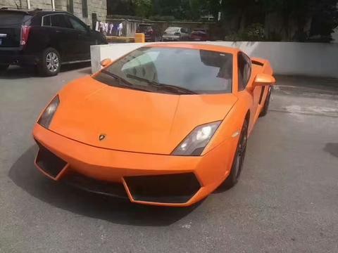 75万买下50週年紀念版兰博基尼LP550－2，让我大开眼界！