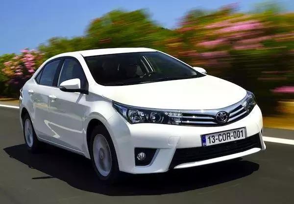 90后的第一台车,预算10万,是按揭思域还是二手锐志、凯美瑞?