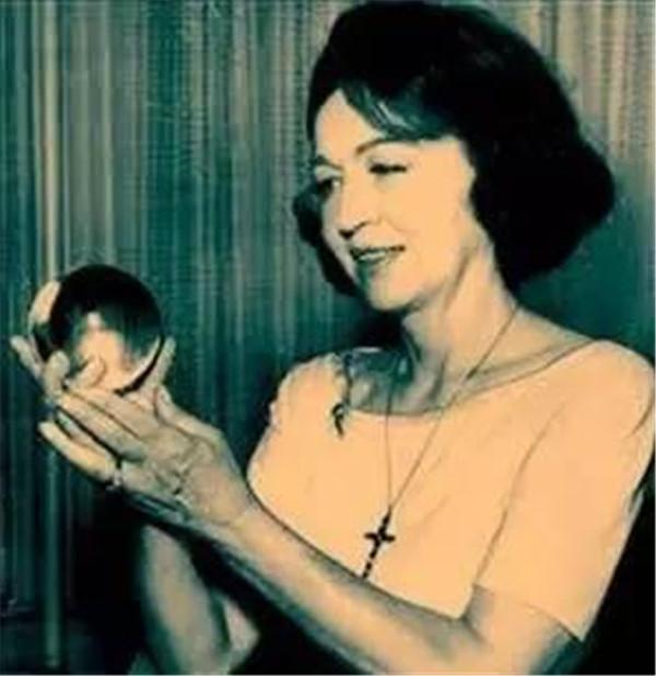 火星男孩:中国人是救世主,2020必有大灾,他的预...