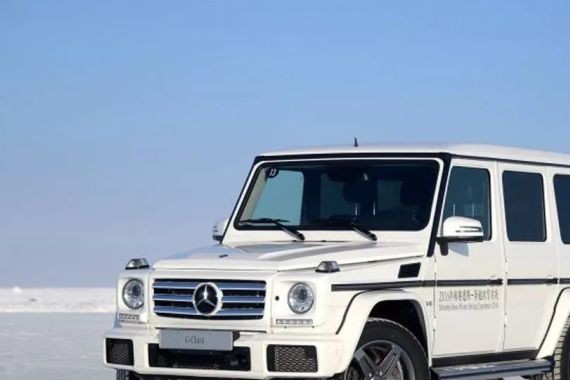 这家毫不起眼的修车店，竟把几万块的烂车改成奔驰G级！