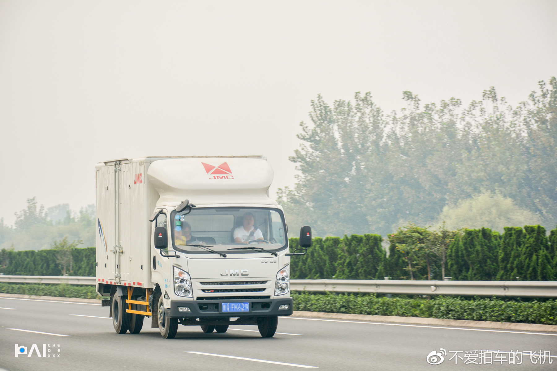 大吨位电动卡车局限多 新能源不应该只有电动