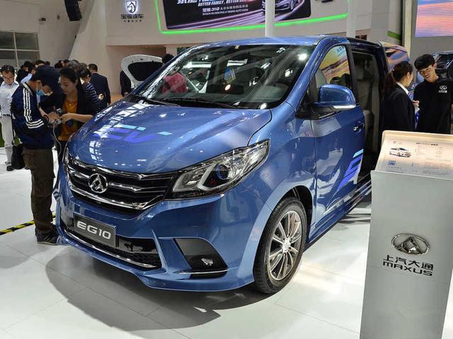 这台豪华车200km续航干嘛用?自主敢卖40万,轴距有3米2