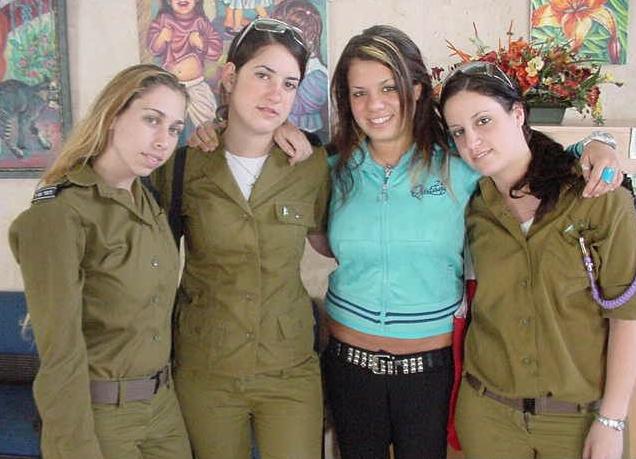如今河南的一些犹太人后裔女子已经顺利的拿到了以色列国籍,回到了