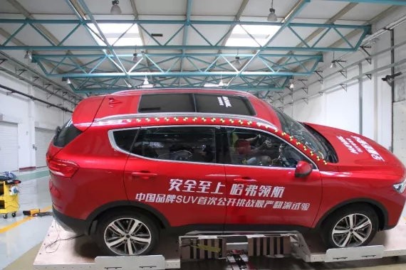 安全至上 哈弗领航丨全新哈弗H6成功挑战最严翻滚试验！