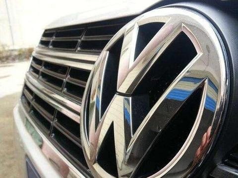 4万公里老朗逸, 车主最满意就是车标!