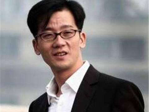 他当了20年配角，今42岁身价直逼黄渤，坐拥豪车，生活如此平淡！