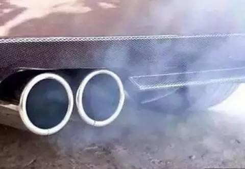 爱车为什么会出现烧机油的现象，难道是厂商技术问题？