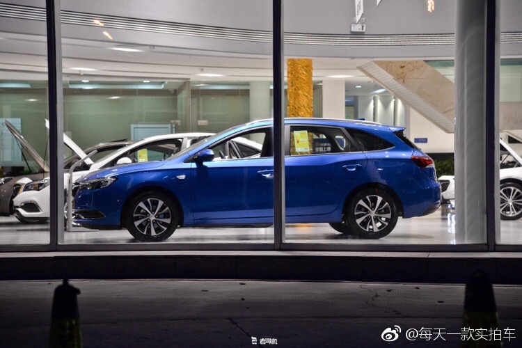 《每天一款实拍车》可以当作它是旅行车,实拍