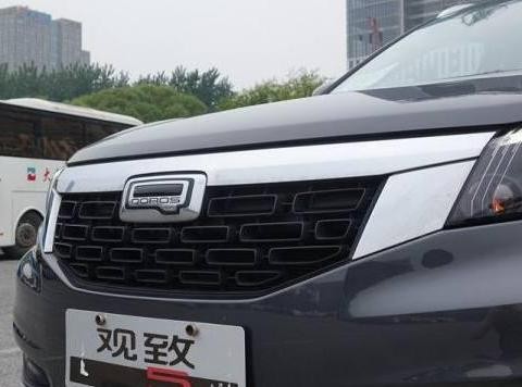 全景天窗加顶级音响，配置比众泰实用，观致5的销量为何上不去？