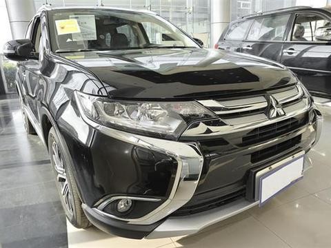 20万进口四驱卖不动，国产加长16万起，别说途观了，汉兰达都怕了