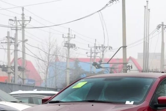 10万块买台有“法拉利”血统的性能轿车，性能竟然不输高尔夫！