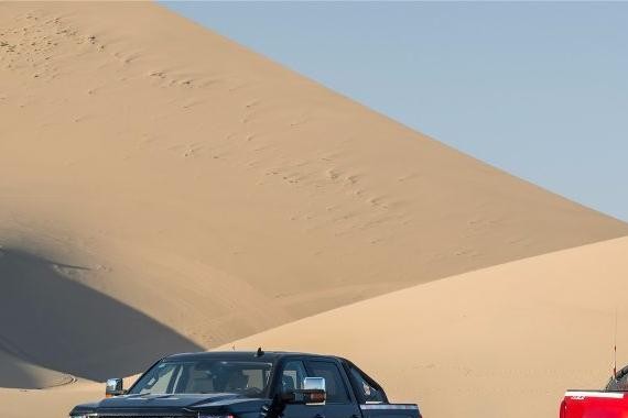 新手跑沙漠容易陷车？只是你没有大V8而已！