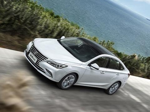 这款轿跑车型，号称“国产颜值担当”，或售10万！