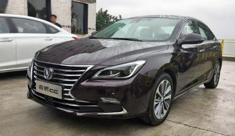 比朗逸漂亮十倍的最新国产轿跑，不到10万起，啪啪打脸合资车