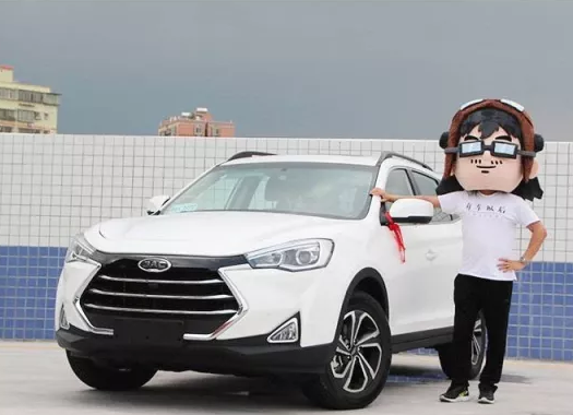 国产最强1.5T中级SUV，只买10万出头，到底靠不靠谱？