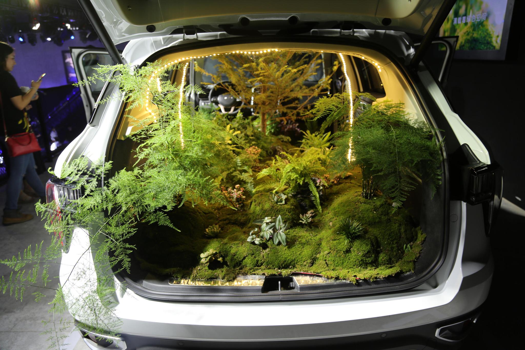 北欧森林,领克01准量产车,2017苏州车展实拍!