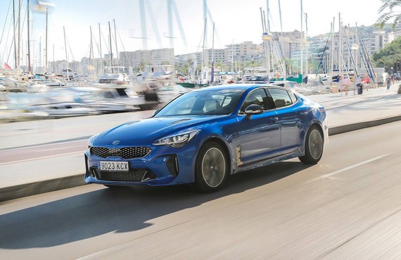 起亚Stinger GT官图 搭2.2T柴油发动机