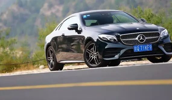 除了高颜值，奔驰E Coupe还用「智能驾驶」勾起你的换车欲