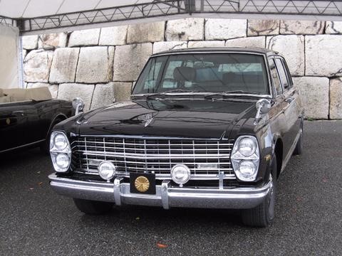 我连车标都是手工打造的，你却叫我去和宝马5系对决？