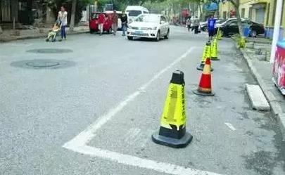 明明停在车位里,为什么还会被贴条罚款?