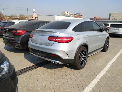 奔驰GLE43Coupe外观线条优美 高品质豪华运动SUV的品质优选