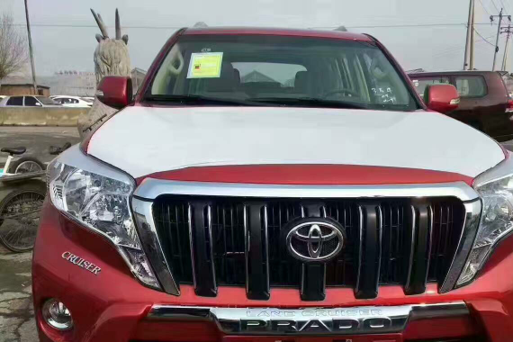 2017款霸道4000天窗遥启两气囊配置