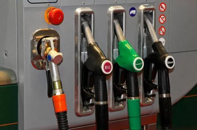 加油站这些秘密,你知道了几个就能省下不少钱