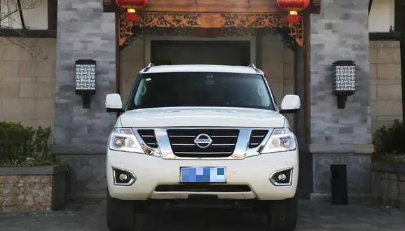 日系巨无霸SUV,加价6万却能卖断货,陆巡看着有些慌了