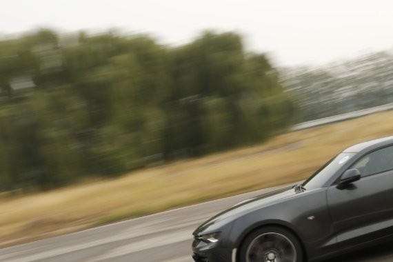 任青葱飞逝，此刻我仍是一个追风少年......