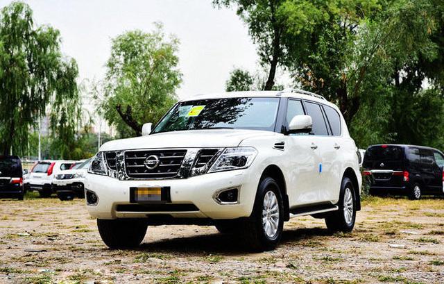 日系巨无霸SUV,加价6万却能卖断货,陆巡看着有些慌了