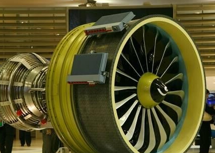 中国轰20能飞上世界屋脊:全靠这位国宝!