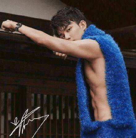 盘点娱乐圈那些有腹肌的男明星, 吴磊腹肌初养