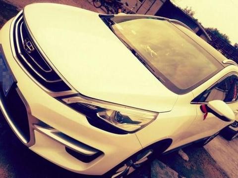 买了这台帝豪GS，开了没多久我就后悔了