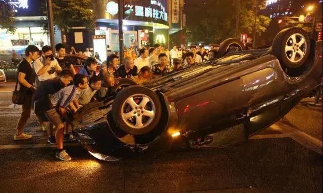 关于安全,GL6没做这件事,却被一辆更安全的七座家轿做到了!