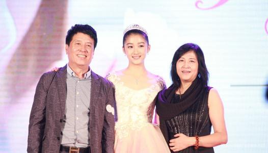 终于知道为什么京圈的人那么捧关晓彤了