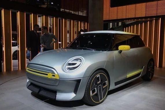 马自达放出两款概念车，法拉利造SUV，长城宝马迷你要出来了？