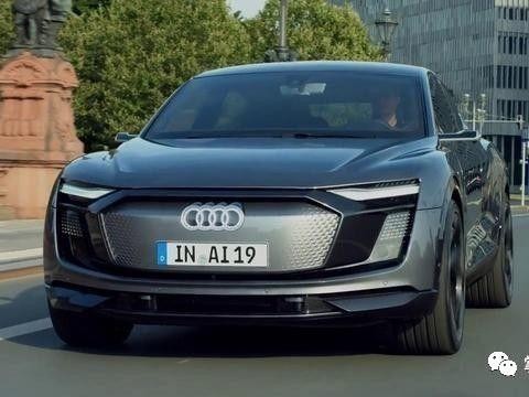 科技感十足但真心丑 全球首台Q8挂牌上路