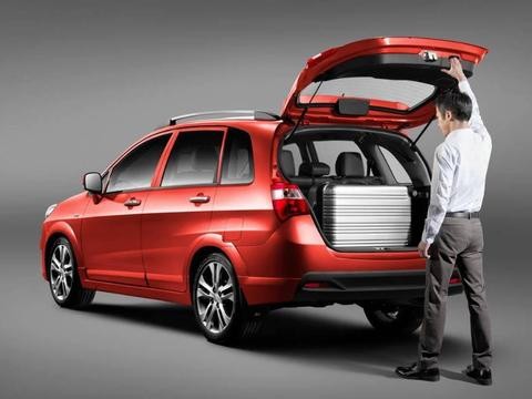 耐造不输捷达，空间同级无对手，前后独悬只要5万多，还是合资