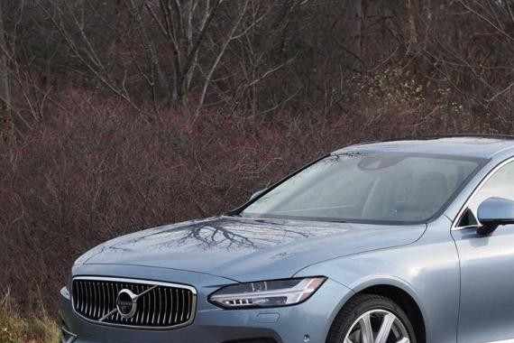 挑战E级A6？中级豪华轿车中唯一一个能葛优躺的居然如此便宜？