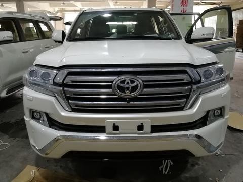 激情越野澎湃人生 丰田酷路泽5700 V8发动机 带气泵让你远途无忧