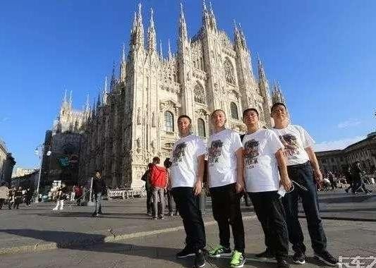 赛车和越野，我和四个卡友的米兰之旅