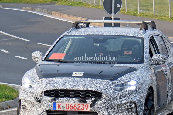 新款福特福克斯ST Wagon谍照 造型动感