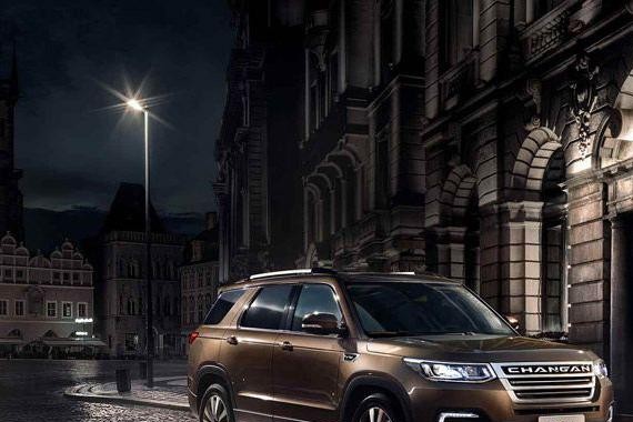 销量不增反降 旗舰车型跳水式下跌 长安这是要闹啥？